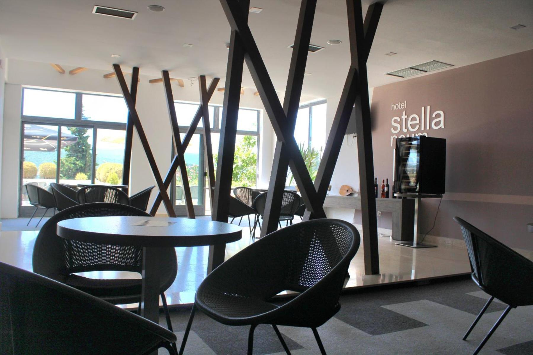Stella 3*